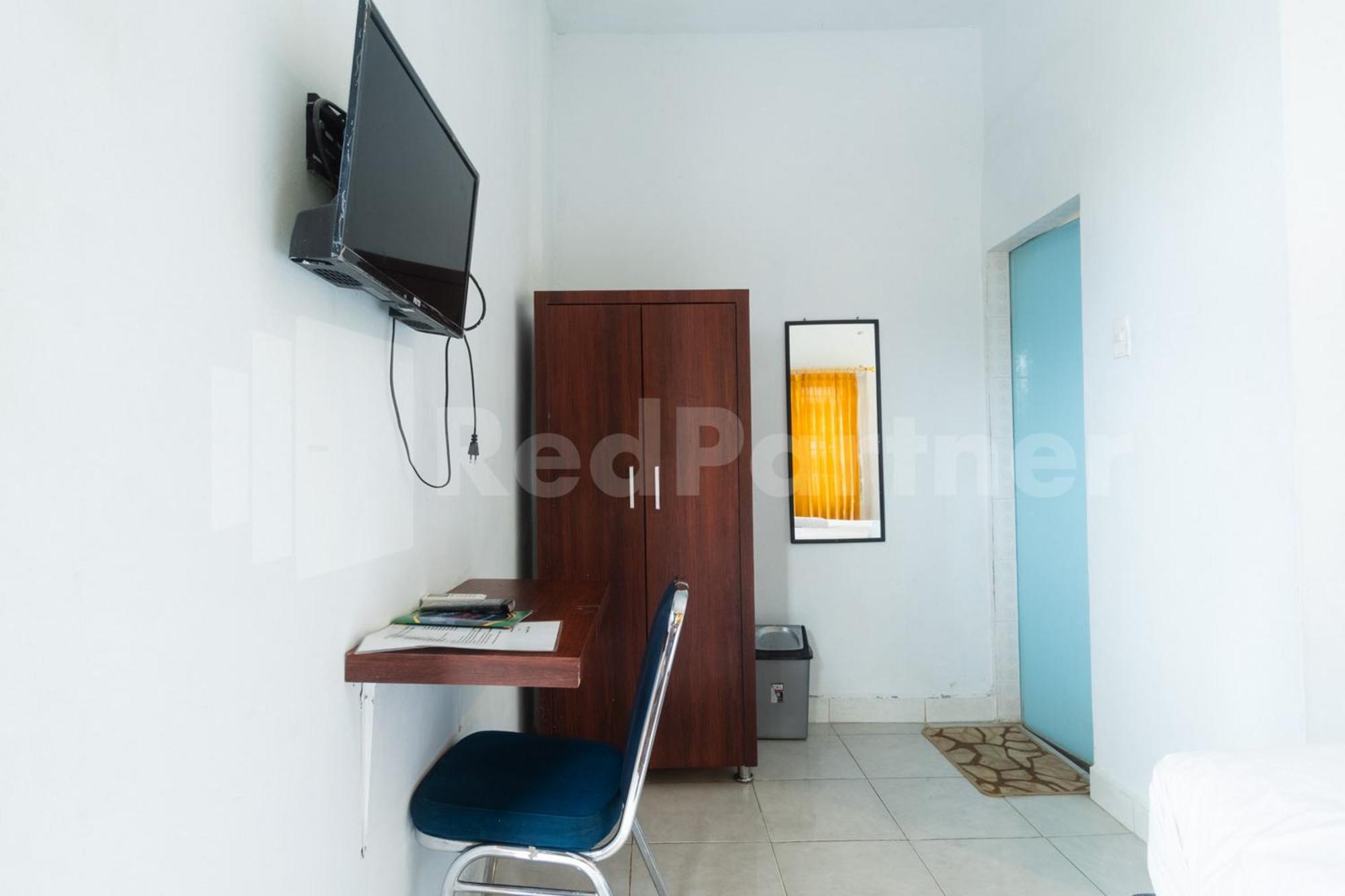Teratai Guesthouse At Rs Adam Malik Medan Mitra Reddoorz Exterior foto